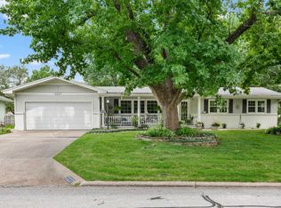 2227 E Mirabeau St, Springfield, MO 65804