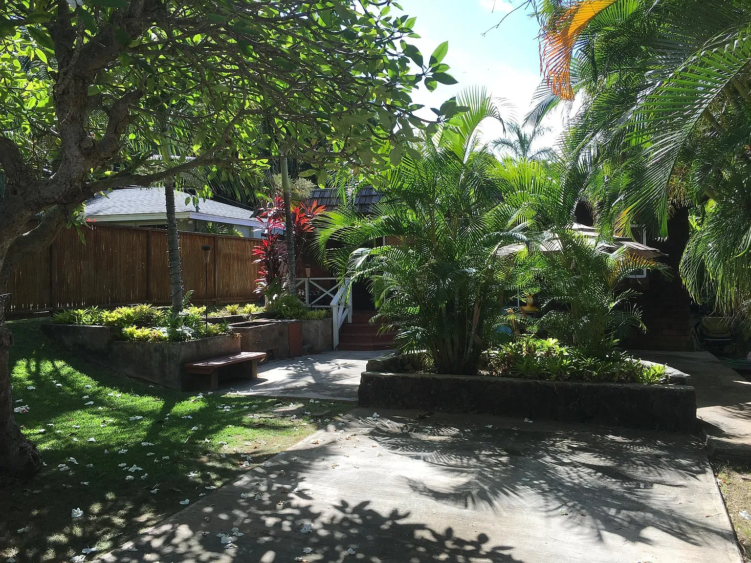 160B Haokea Dr — Photo 2