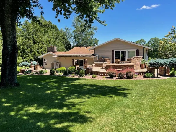 3773 Teri LANE, Hartford, WI 53027