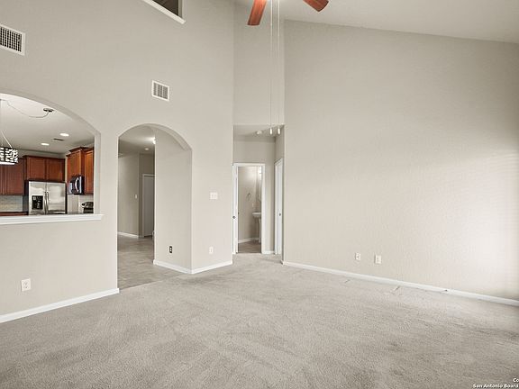 4th image of 2439 CHAD ST