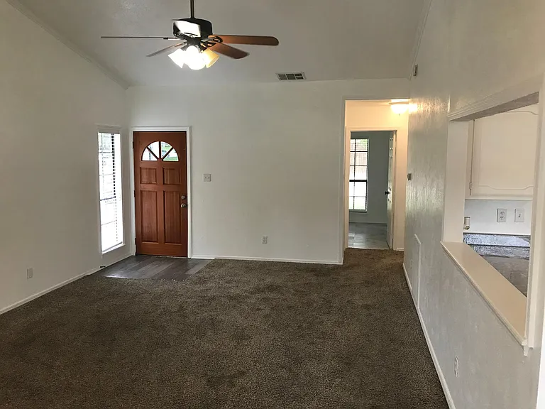 7408 Catamaran Dr — Photo 6