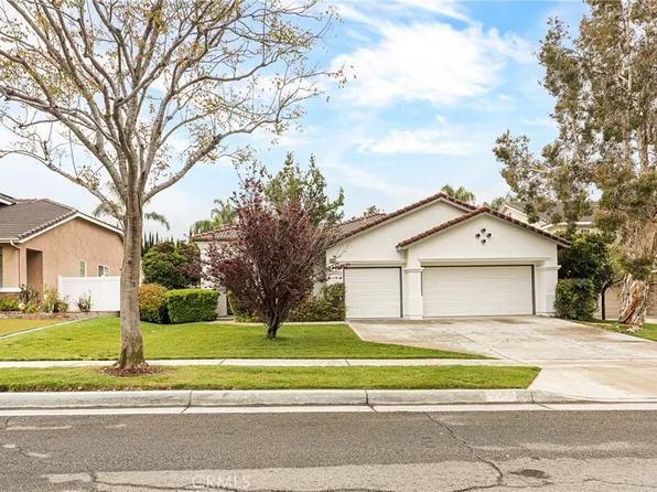 1582 Valley Falls Ave, Redlands, CA 92374