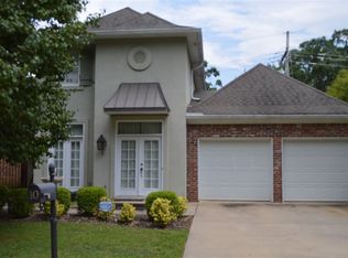 10 Ashton Gardens Dr, Jackson, MS 39211