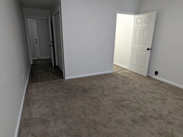 1425 College Heights Rd #205 — Photo 35
