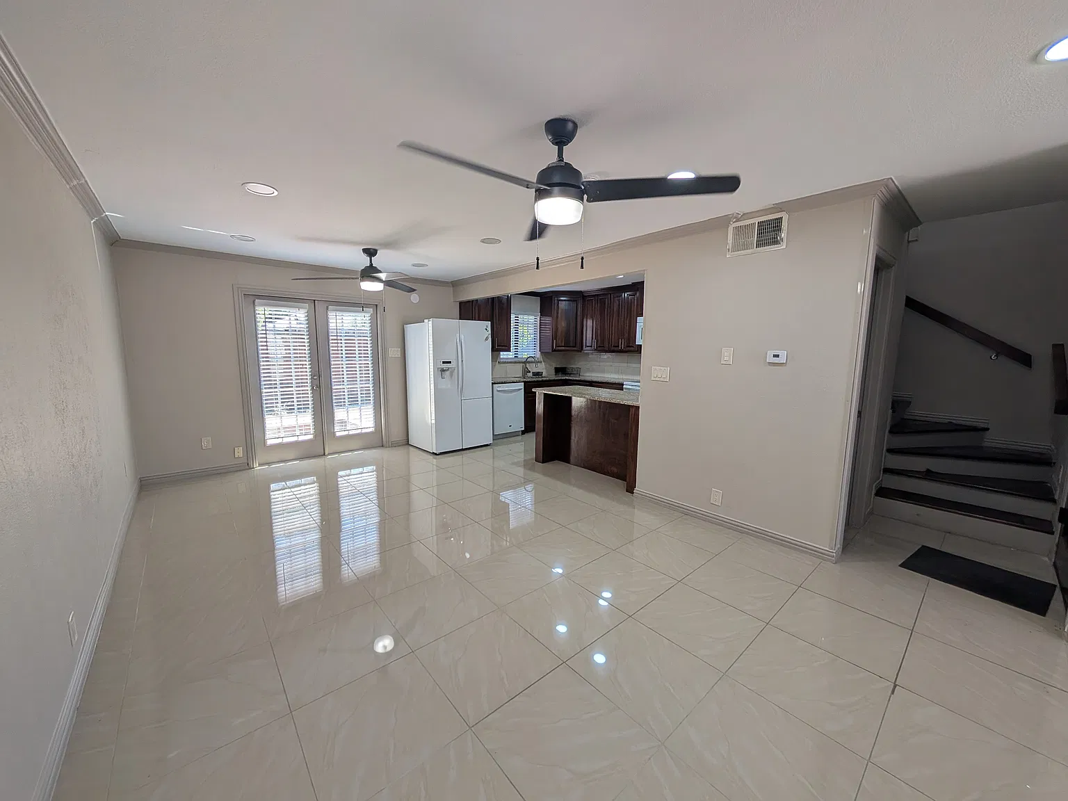 2 bed, 1031 sqft, $1,695 — Photo 3