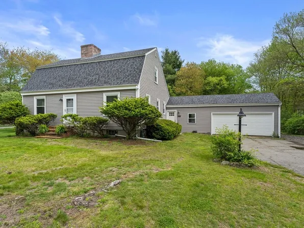 400 Salem St, Rockland, MA 02370