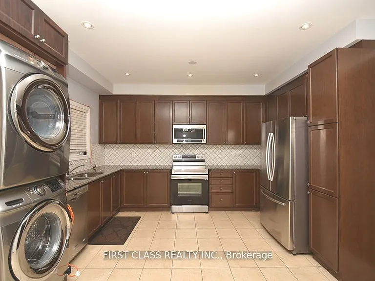 1542 Bruny Ave #UPPER — Photo 17