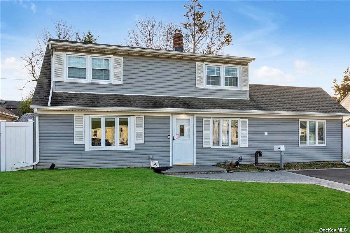 66 Old Farm Road, Levittown, NY 11756 Zillow