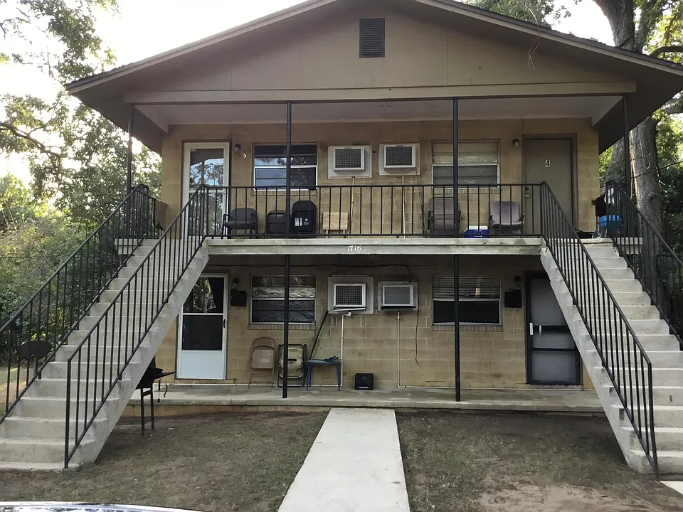 1716 Saxon St #2