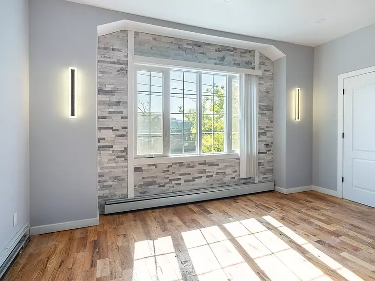 3492 Kingsland Ave #1 — Photo 3