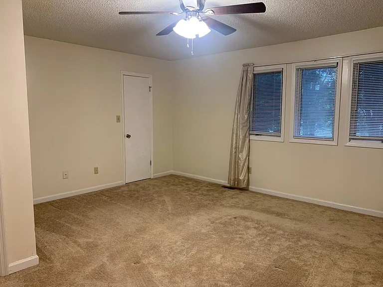 411 Hobbs Rd SE — Photo 11