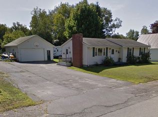 93 New York St, Millinocket, ME 04462