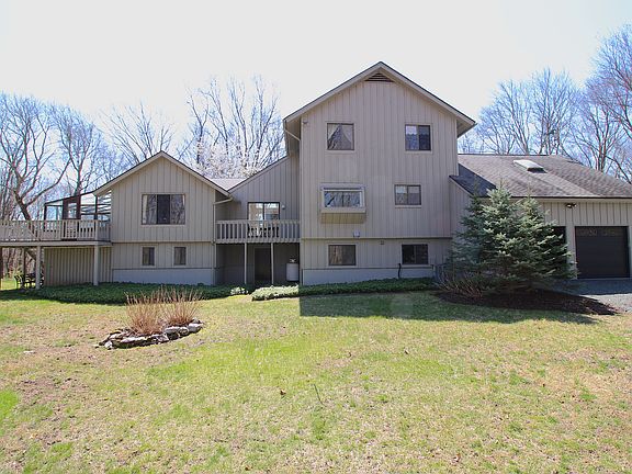View to rear of home. A good looking property, no matter what angle!