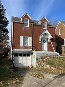 2105 Victoria Ave, Arnold, PA, 15068