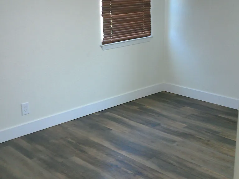 203 Idylwood Dr — Photo 23