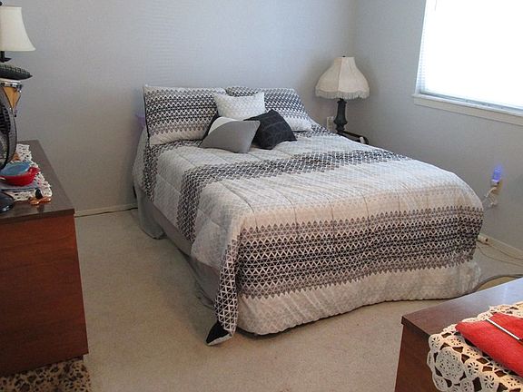 4th image of 2801 Woodwind Ct
