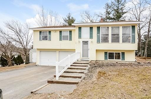 1st image of 105 Loiselle Ave