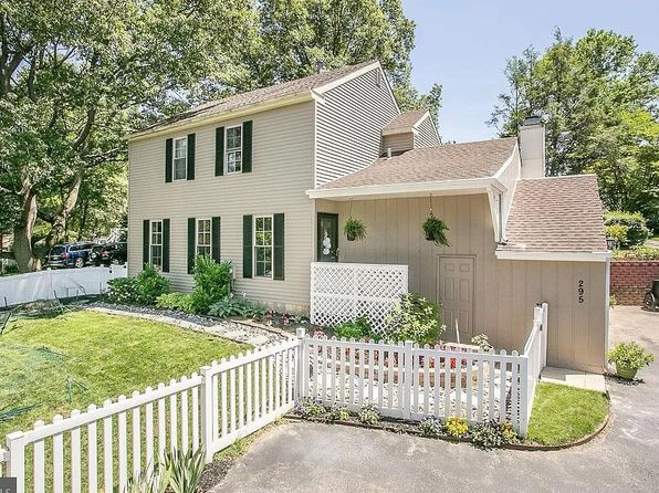 295 Sugartown Rd
