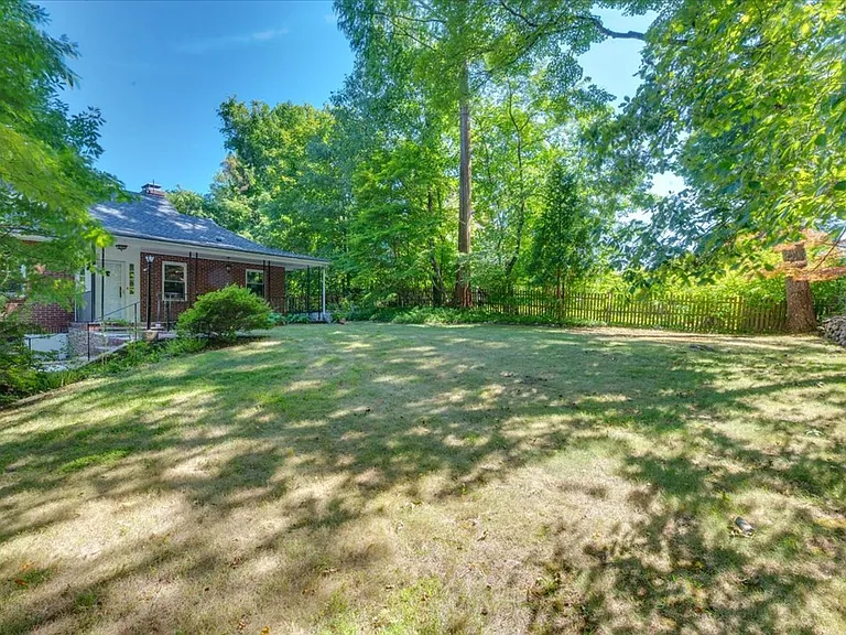 79 Choate Ln — Photo 16