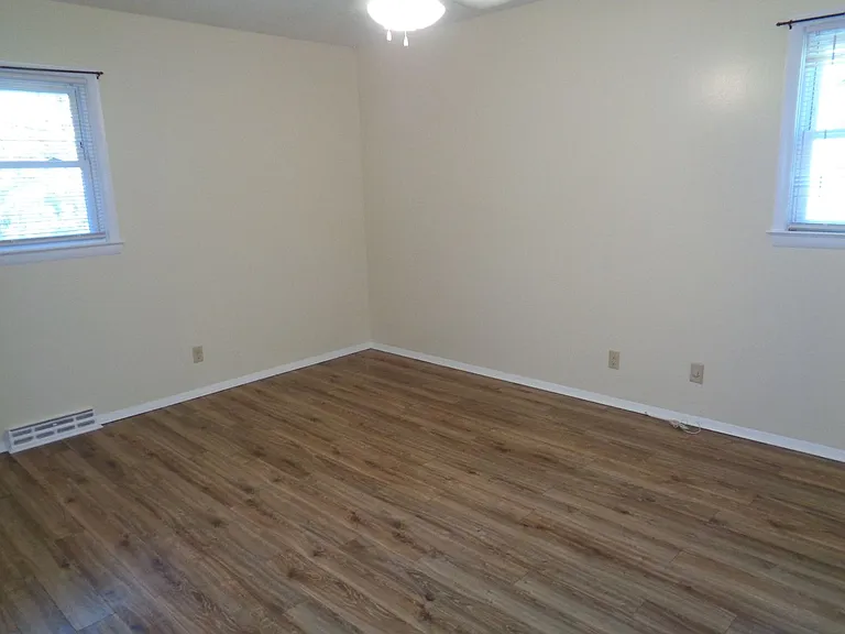 675 Alpine Rd — Photo 9