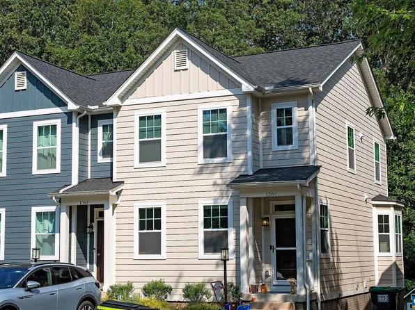 126 Longwood Dr APT C, Charlottesville, VA 22903