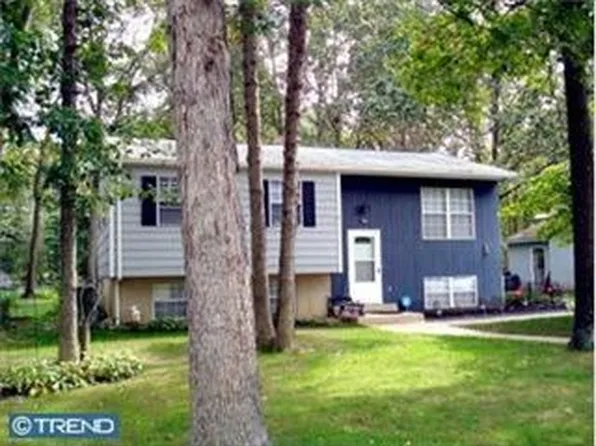 216 1st Ave, Sicklerville, NJ 08081