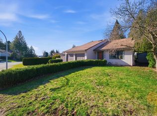 34949 Everett Dr, Abbotsford, BC V2S 7R9