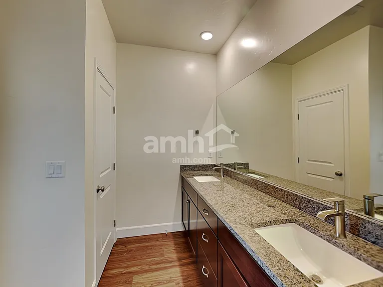 1829 N Montgomery Way — Photo 12