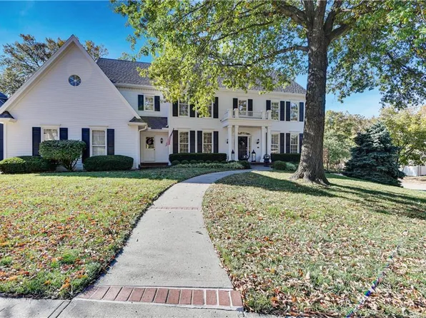 6004 N Chatham Ave, Kansas City, MO 64151