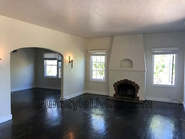 1215 Illinois St — Photo 3