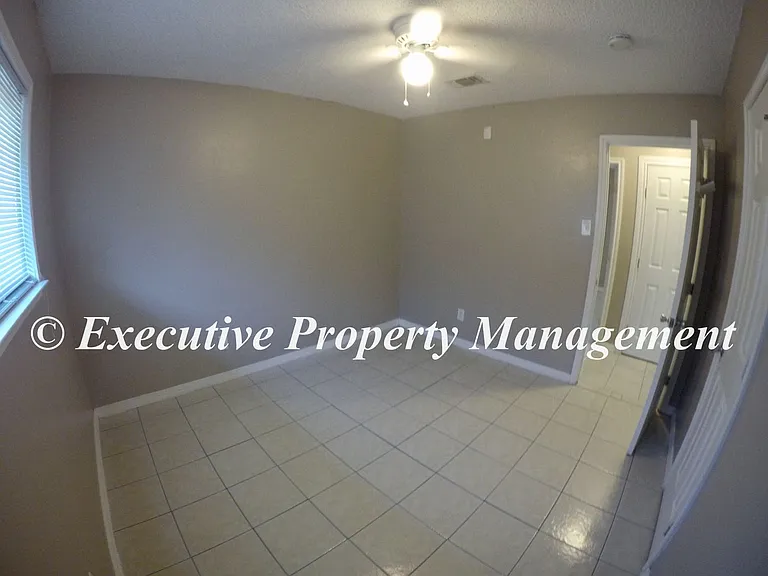 908 Deorsam Dr — Photo 8