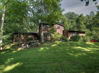 10 Birch Dr, Katonah, NY 10536