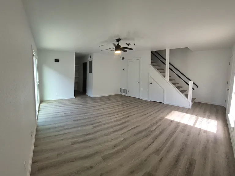 1800 E Stewart St #120 — Photo 16
