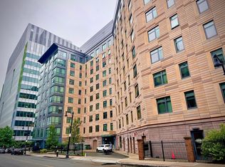 80-82 Fenwood Rd #904, Boston, MA 02115