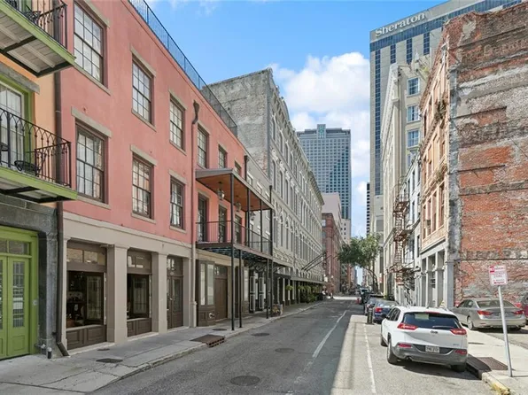 420 Common St #1A, New Orleans, LA 70130