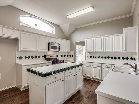 2nd image of 4723 Sunflower Dr