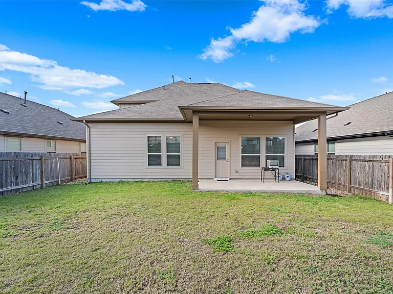 325 La Joya Pass — Photo 36