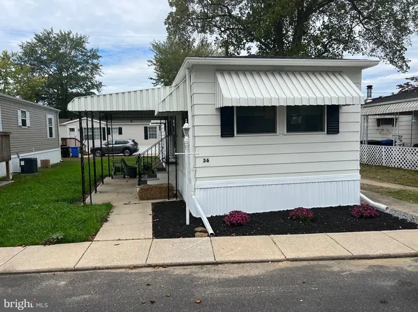 36 Bluebird Rd, Mantua, NJ 08051