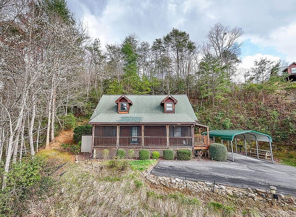 1st image of 415 Skyview Rd