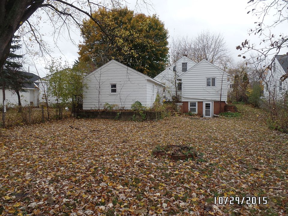 2nd image of 34 14th Ave NE