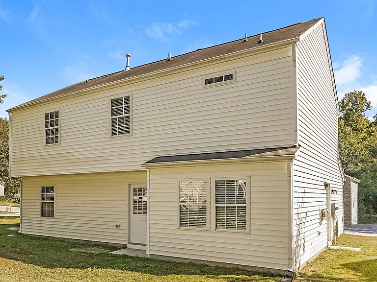 514 Laurens Way — Photo 17