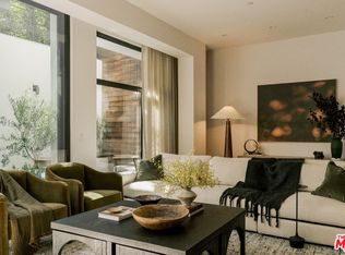702 N Doheny Dr #TOWNHOUSE 25, West Hollywood, CA 90069