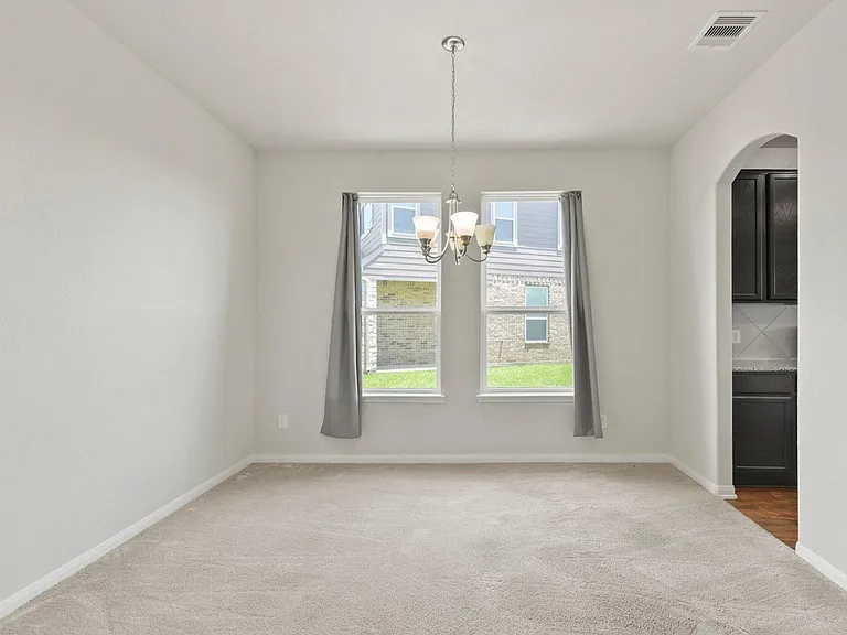 3011 Tandem Ct — Photo 5