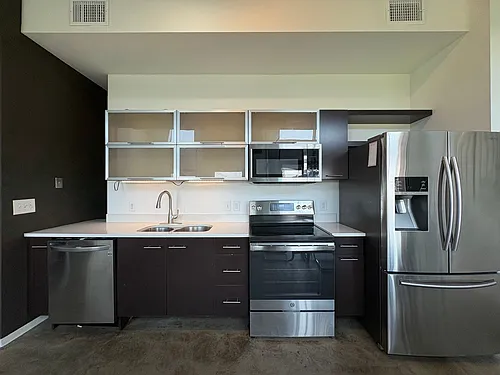 2115 Yeaman Pl Photo 1