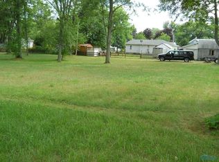 1081 Scott St, Napoleon, OH 43545