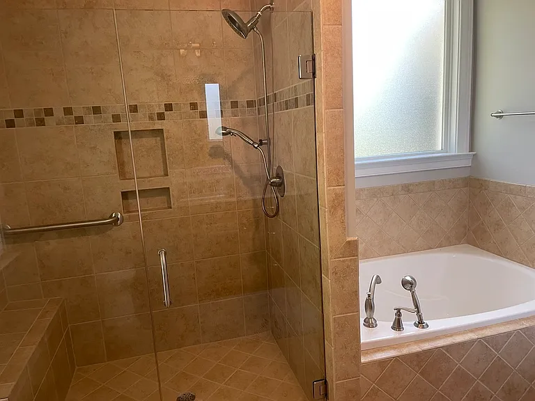 En Suite Bathroom with seated show and garden tub (no jets)