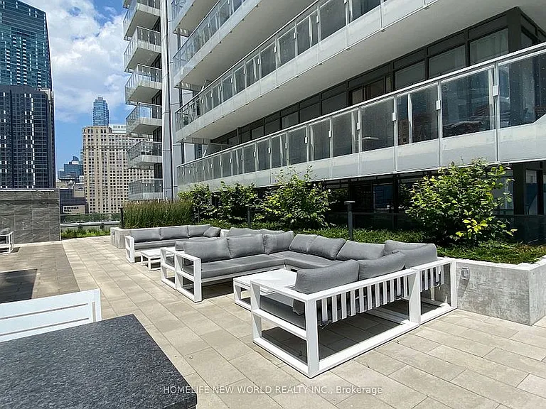 28 Freeland St #808 — Photo 22
