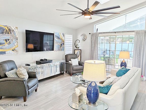 5th image of 8420 MIZNER Circle E
