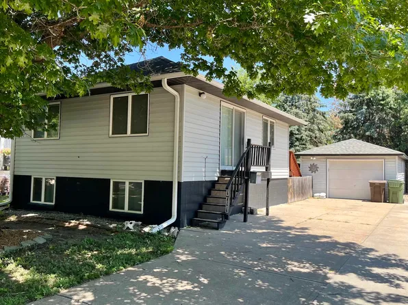 1711 7th Ave, Kearney, NE 68845