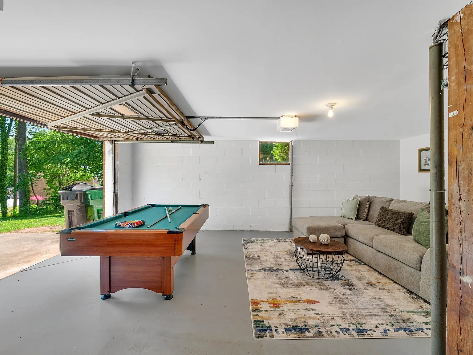 Kingsway Cir, Charlotte — Photo 2